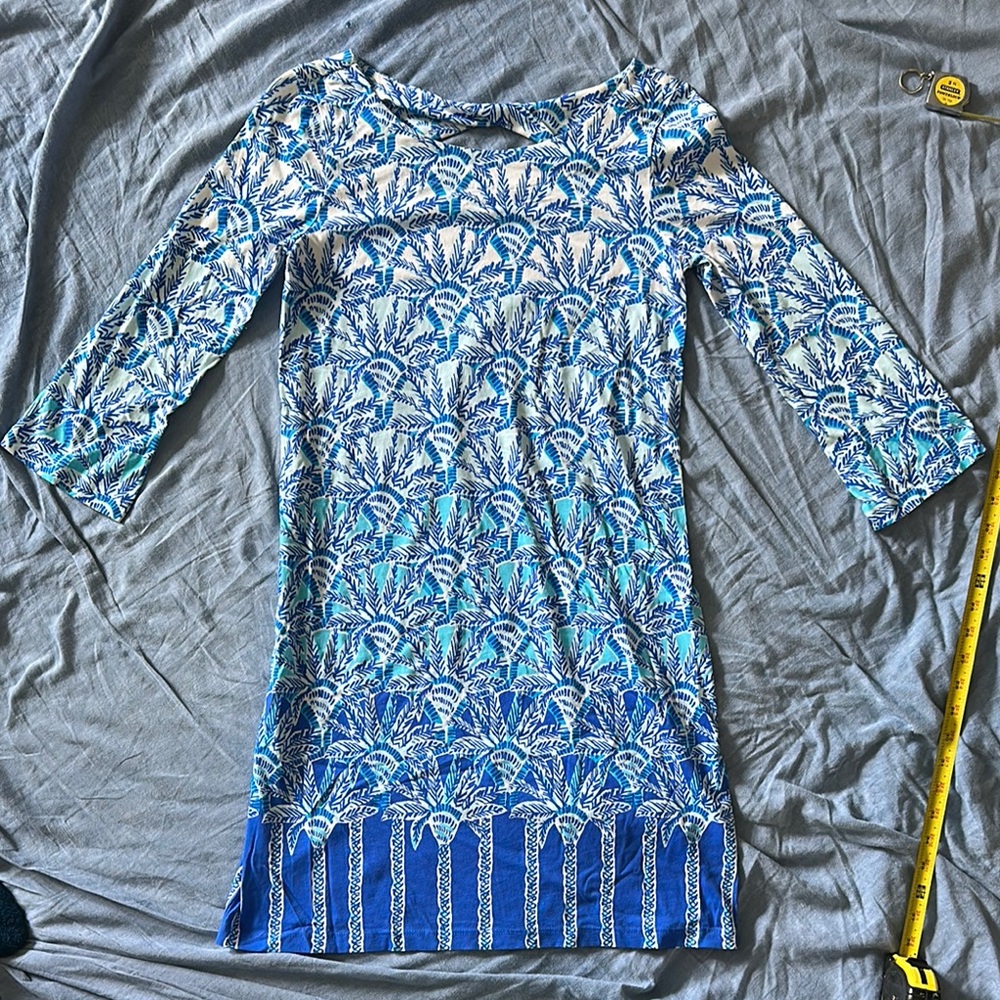 Lilly Pulitzer Blue Patterned palm tree mid-sleeve dress with back cutout